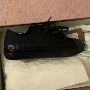 Burberry low top sneakers